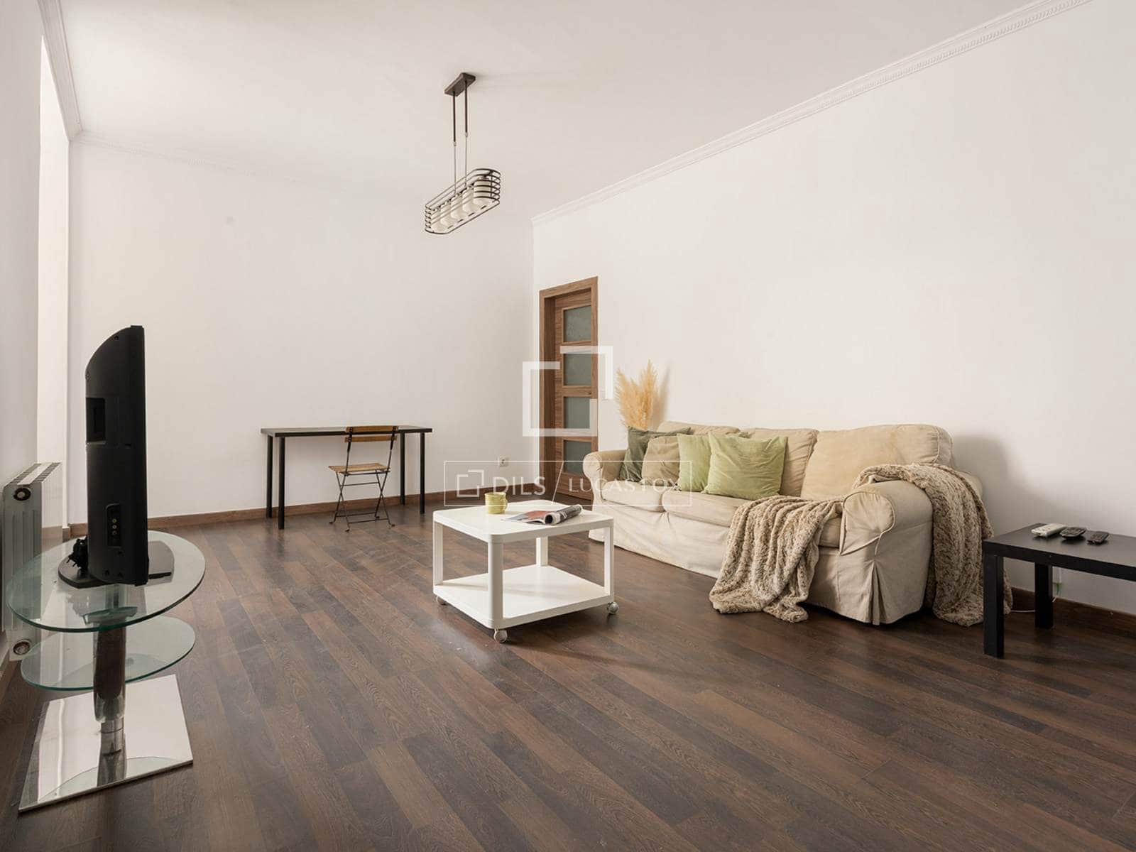 4 sypialnia Apartament na sprzedaż w Miasto Barcelona - 671 000 € (Ref: 9465902)