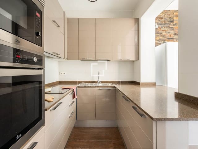 4 sypialnia Apartament na sprzedaż w Ciutat Vella, Miasto Barcelona - 671 000 € (Ref: 9465902)