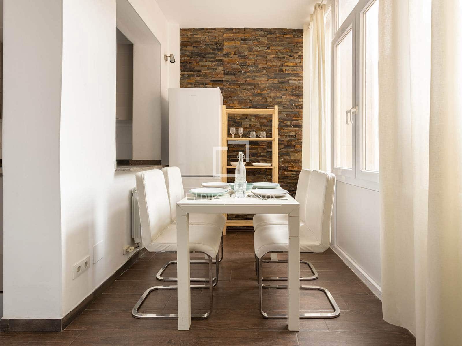 4 sypialnia Apartament na sprzedaż w Miasto Barcelona - 671 000 € (Ref: 9465902)