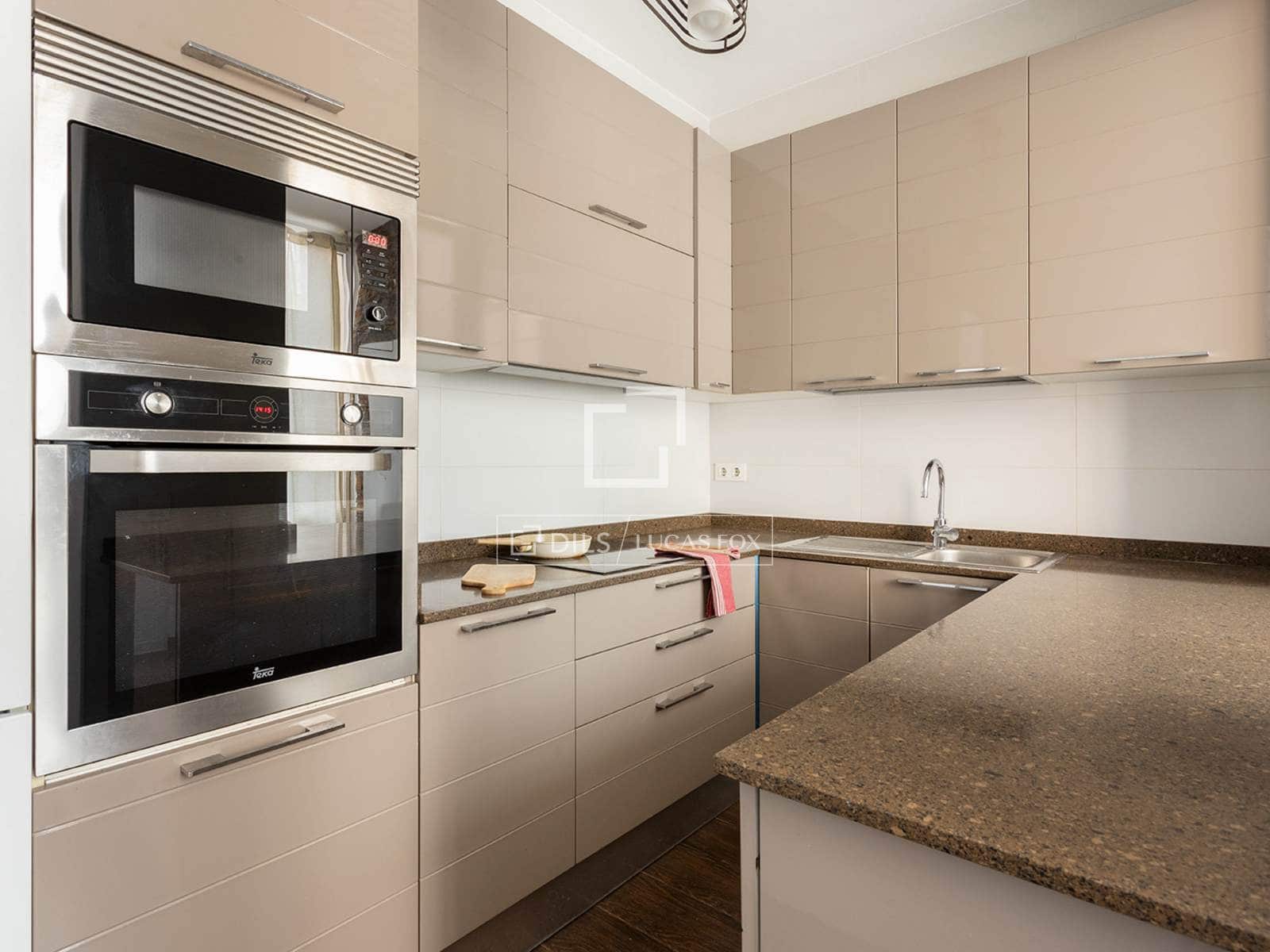 4 sypialnia Apartament na sprzedaż w Miasto Barcelona - 671 000 € (Ref: 9465902)