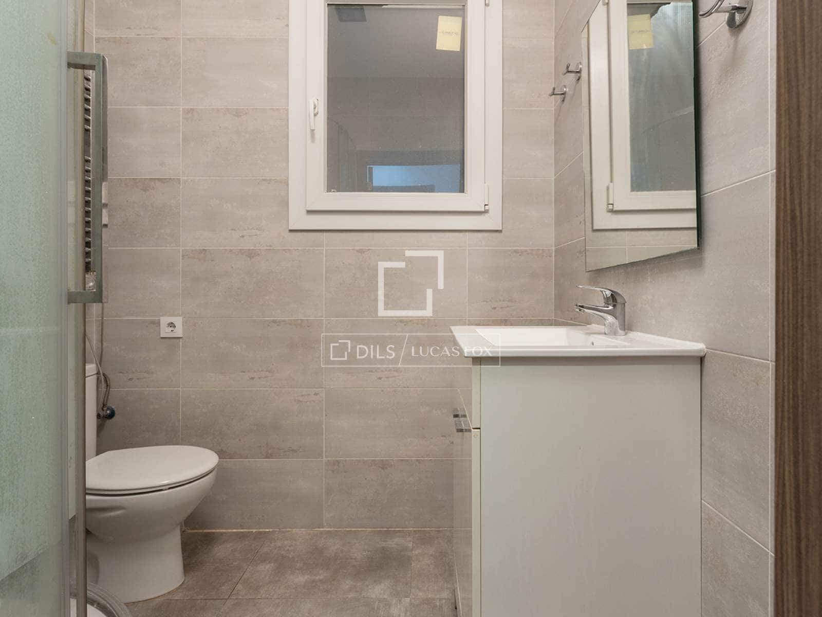 4 sypialnia Apartament na sprzedaż w Miasto Barcelona - 671 000 € (Ref: 9465902)
