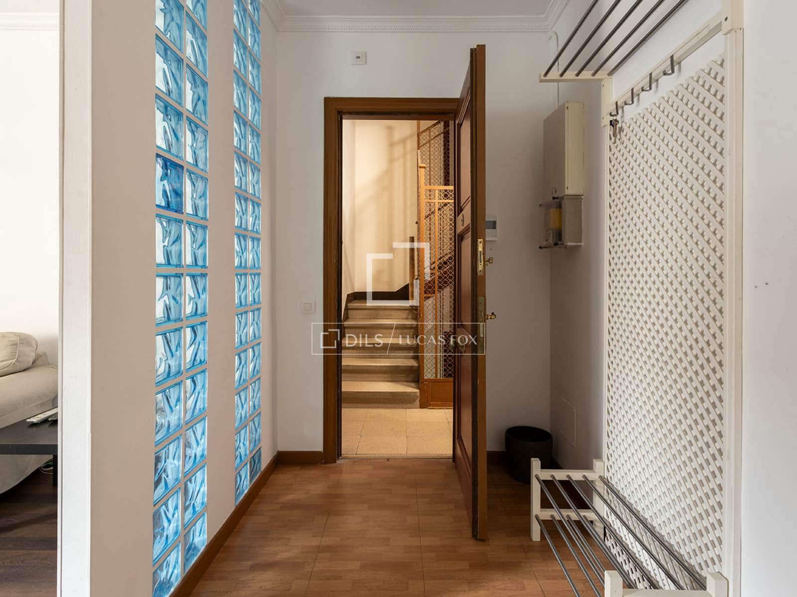 4 sypialnia Apartament na sprzedaż w Miasto Barcelona - 671 000 € (Ref: 9465902)