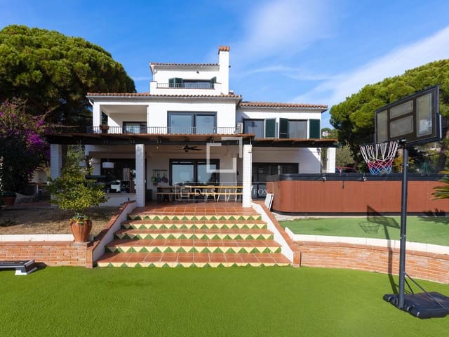 7 sovrum Villa till salu i Arenys de Munt med pool - 1 850 000 € (Ref: 9465904)