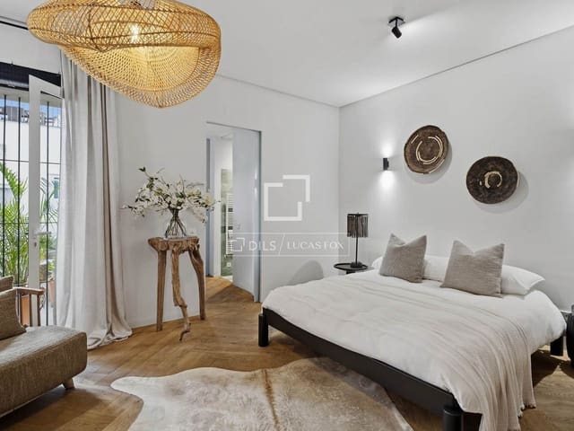 2 bedroom Apartment for sale in Palma de Mallorca - € 540,000 (Ref: 9465906)