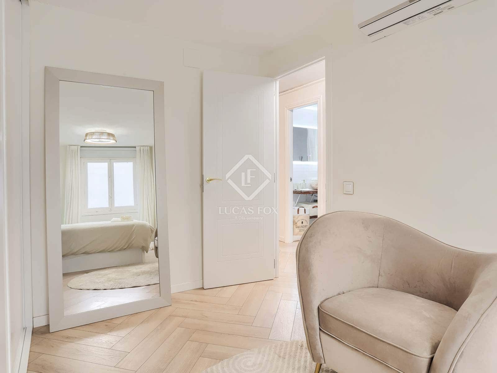 3 slaapkamer Appartement te huur in Palma de Mallorca met garage - € 3.500 (Ref: 9465907)