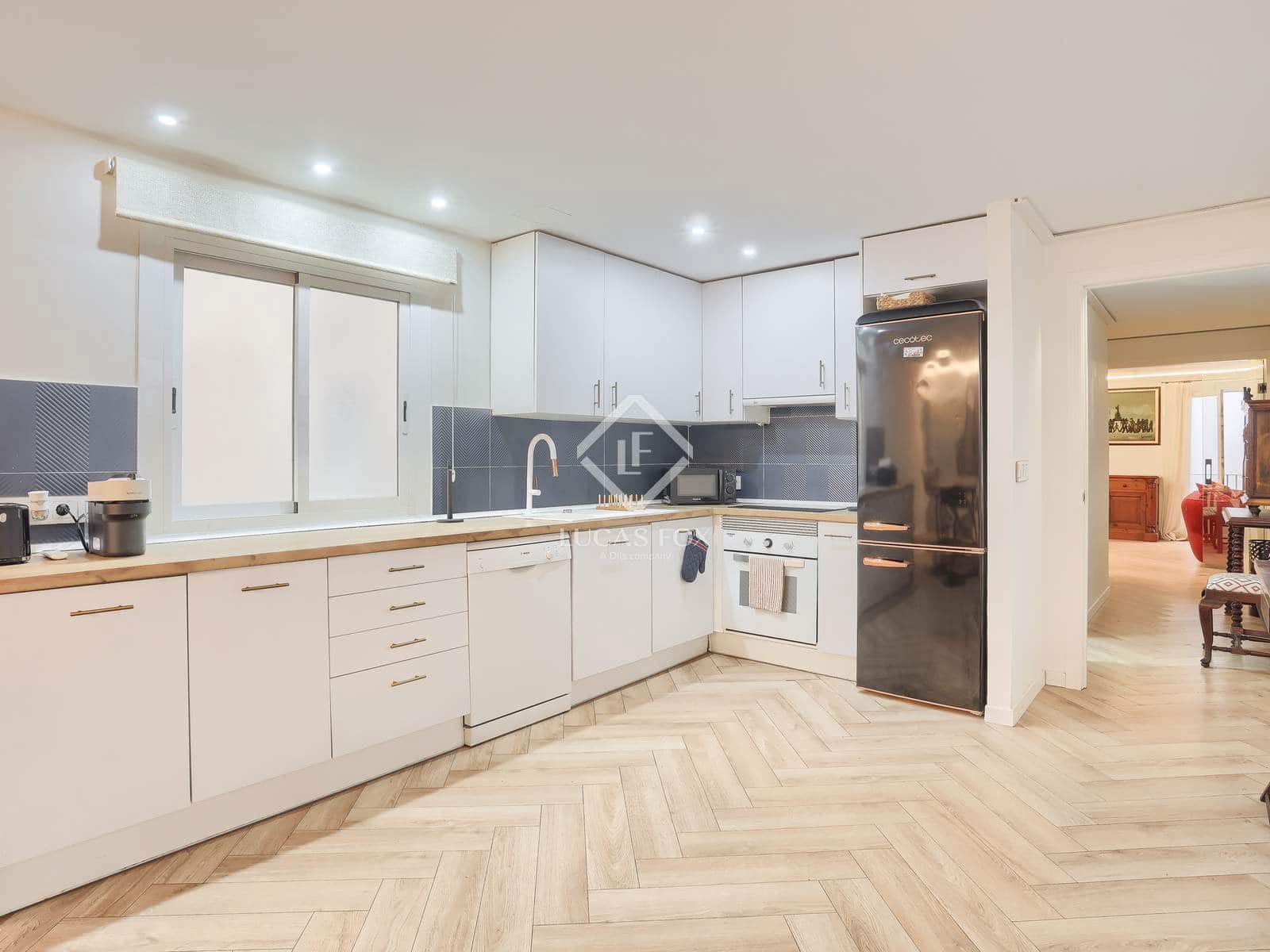 3 slaapkamer Appartement te huur in Palma de Mallorca met garage - € 3.500 (Ref: 9465907)