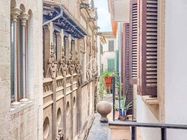 3 slaapkamer Appartement te huur in Palma de Mallorca met garage - € 3.500 (Ref: 9465907)