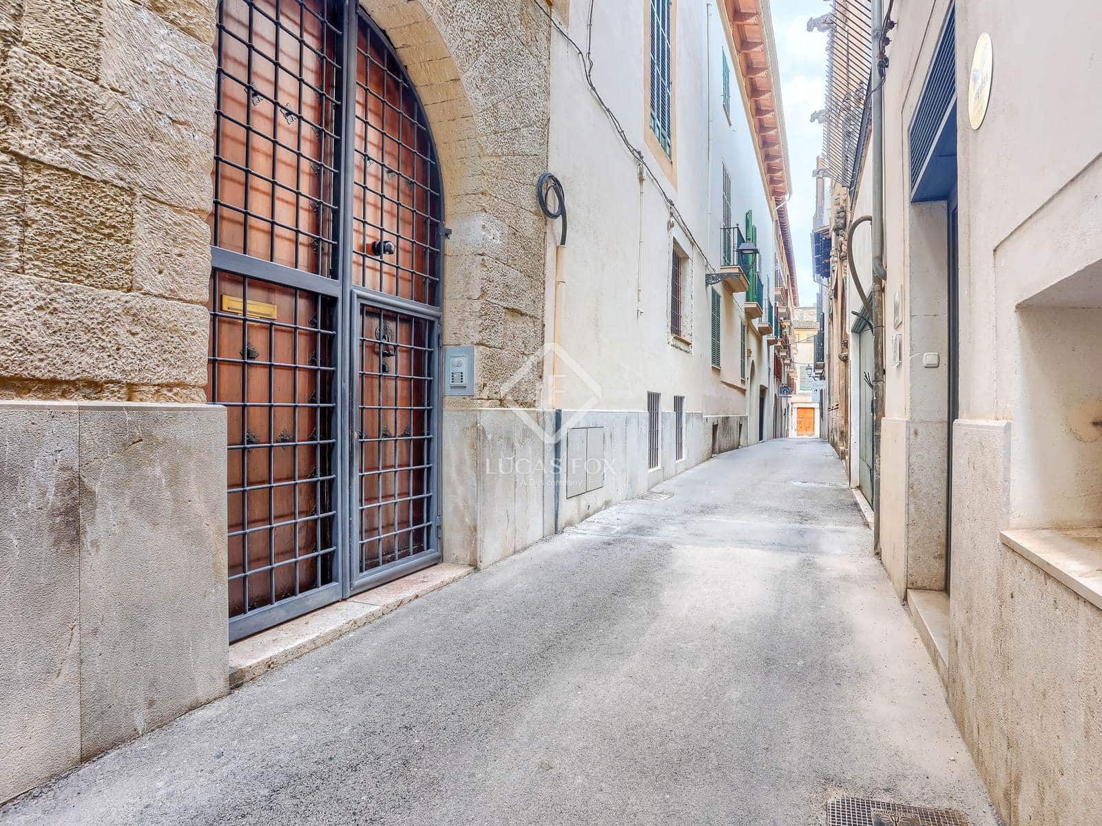 3 slaapkamer Appartement te huur in Palma de Mallorca met garage - € 3.500 (Ref: 9465907)