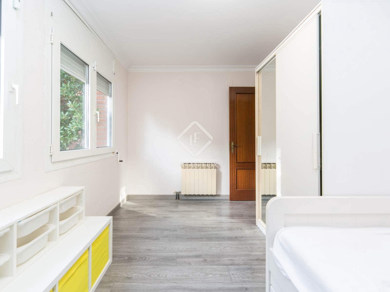 6 quarto Moradia para arrendar em Gava com piscina garagem - 5 500 € (Ref: 9465908)