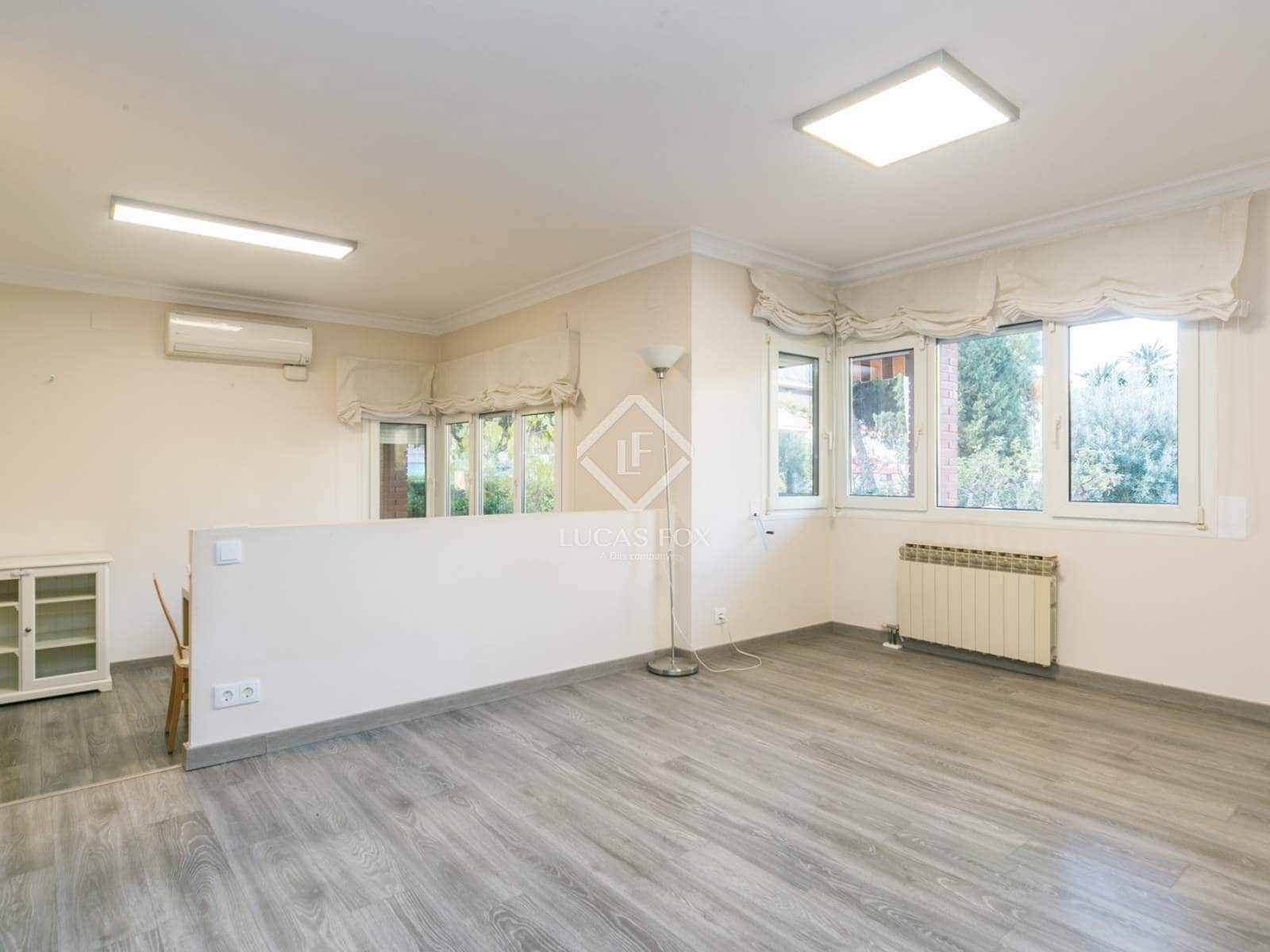 6 quarto Moradia para arrendar em Gava com piscina garagem - 5 500 € (Ref: 9465908)