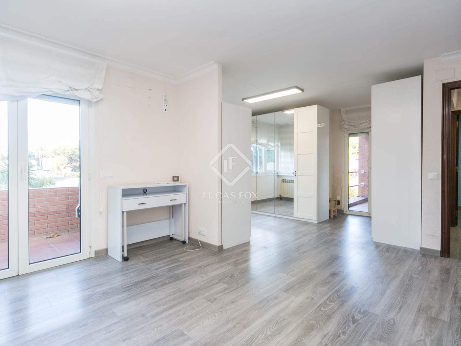 6 quarto Moradia para arrendar em Gava com piscina garagem - 5 500 € (Ref: 9465908)