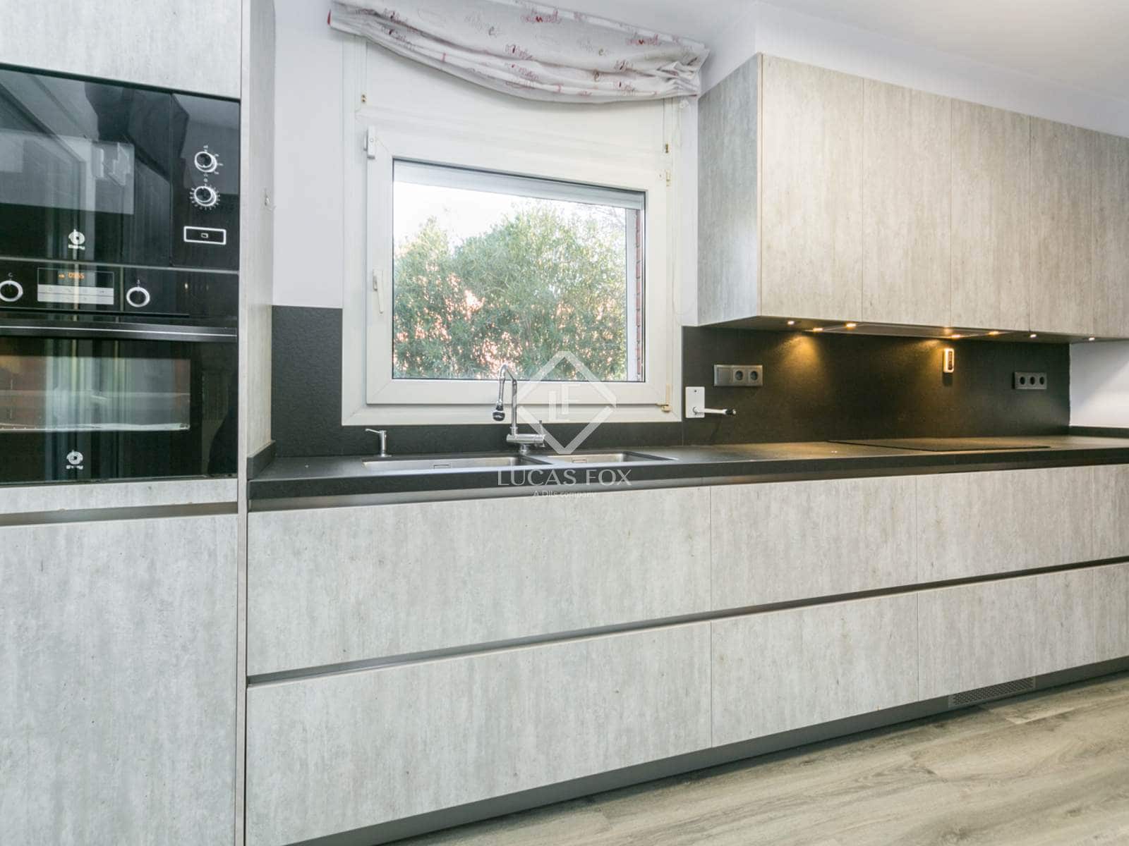 6 quarto Moradia para arrendar em Gava com piscina garagem - 5 500 € (Ref: 9465908)