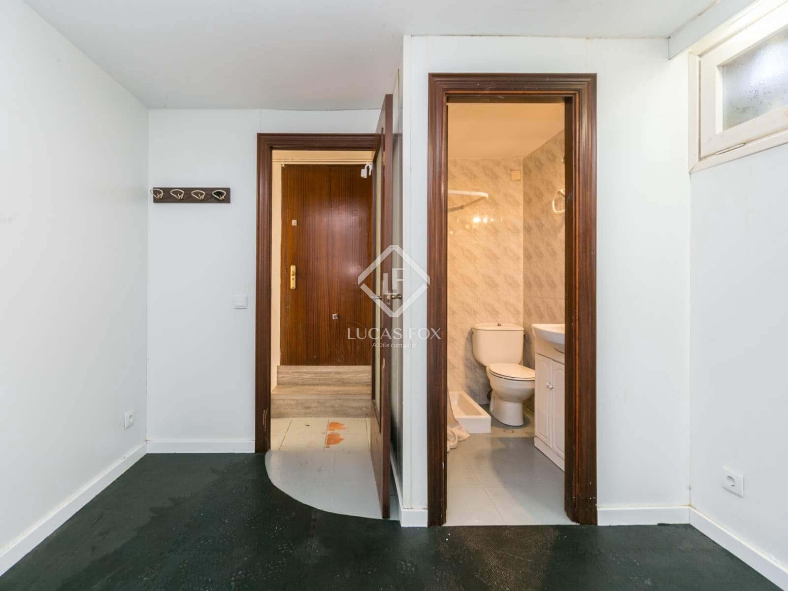 6 quarto Moradia para arrendar em Gava com piscina garagem - 5 500 € (Ref: 9465908)