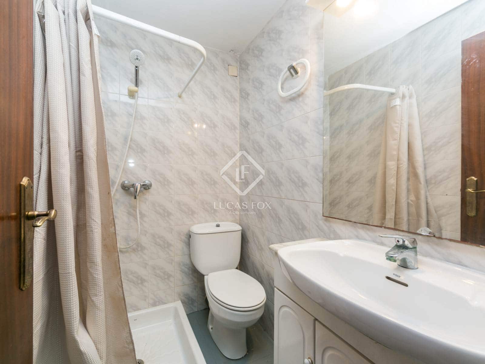 6 quarto Moradia para arrendar em Gava com piscina garagem - 5 500 € (Ref: 9465908)