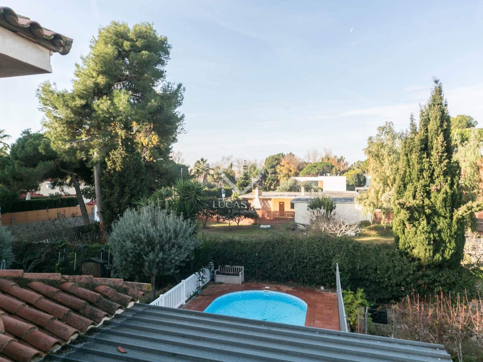 6 quarto Moradia para arrendar em Gava com piscina garagem - 5 500 € (Ref: 9465908)