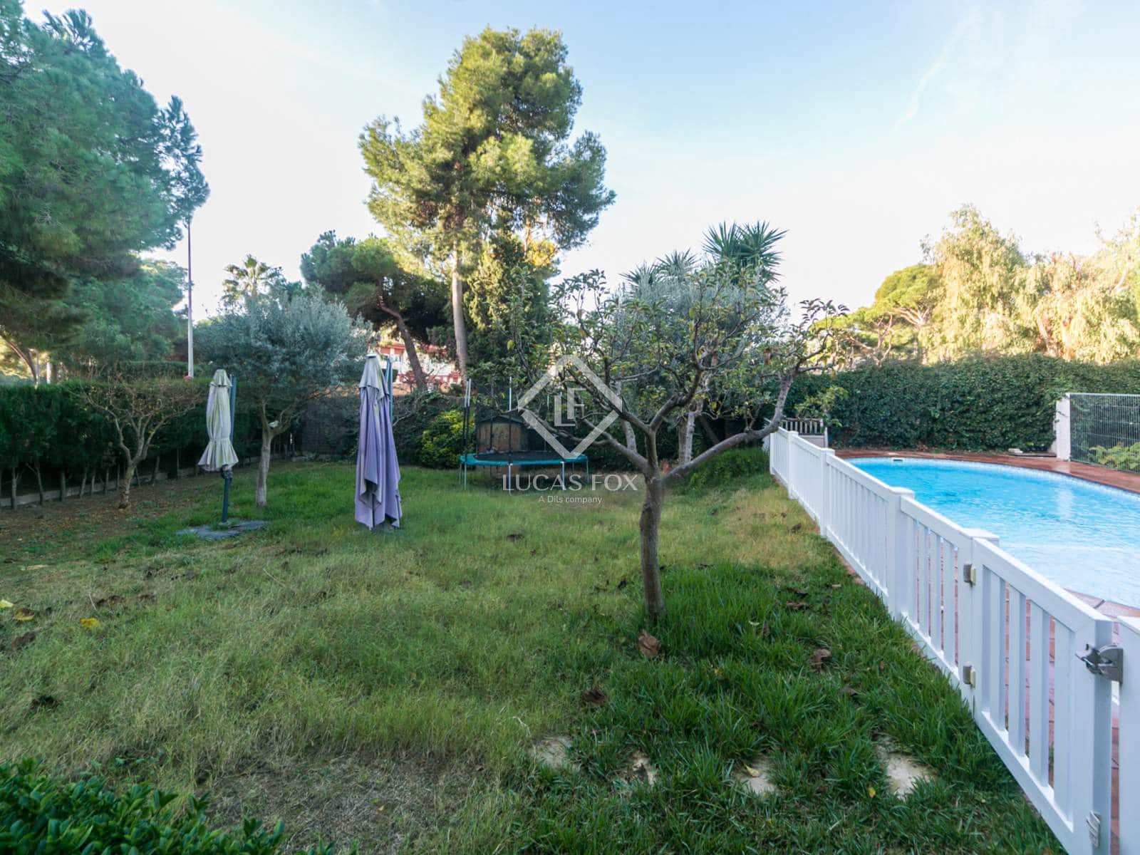 6 quarto Moradia para arrendar em Gava com piscina garagem - 5 500 € (Ref: 9465908)