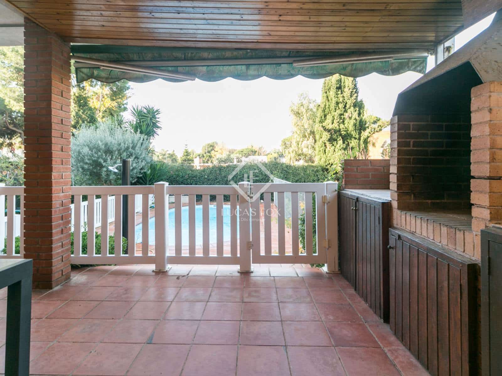 6 quarto Moradia para arrendar em Gava com piscina garagem - 5 500 € (Ref: 9465908)