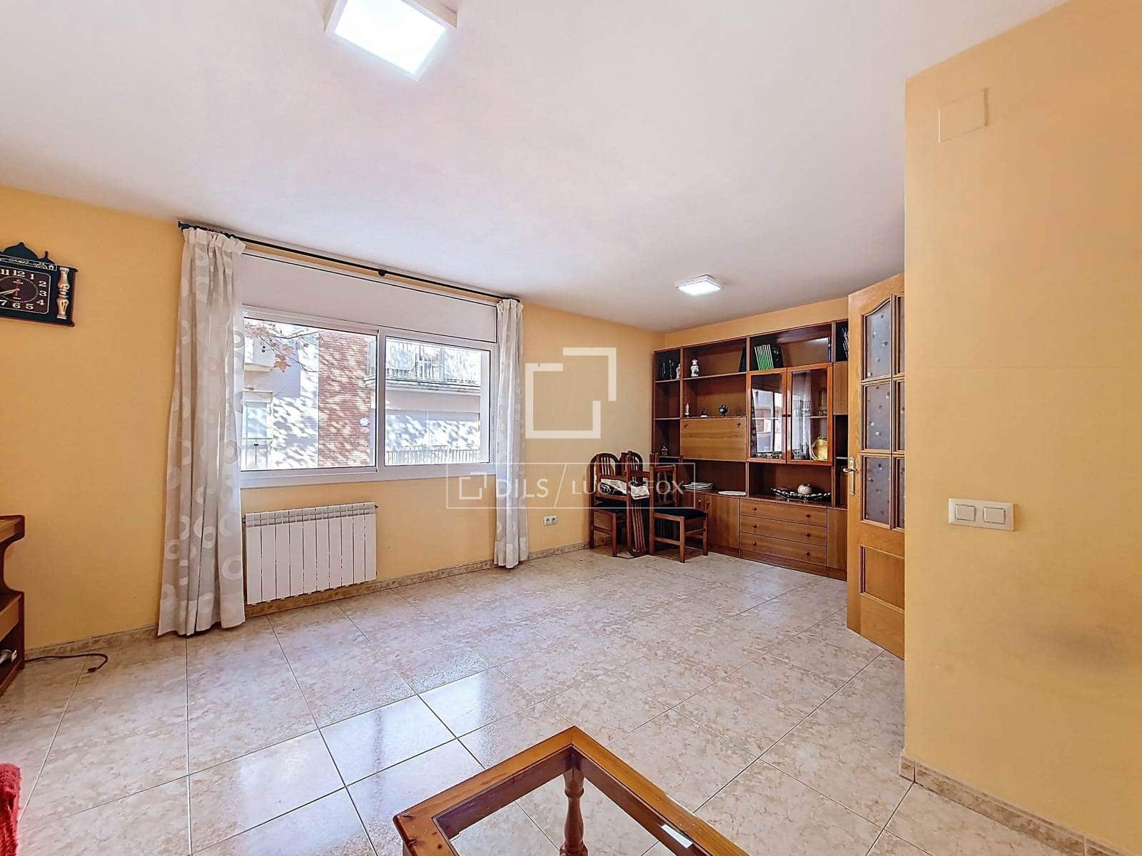 5 Zimmer Villa zu verkaufen in Vilanova i la Geltru mit Garage - 335.000 € (Ref: 9466174)