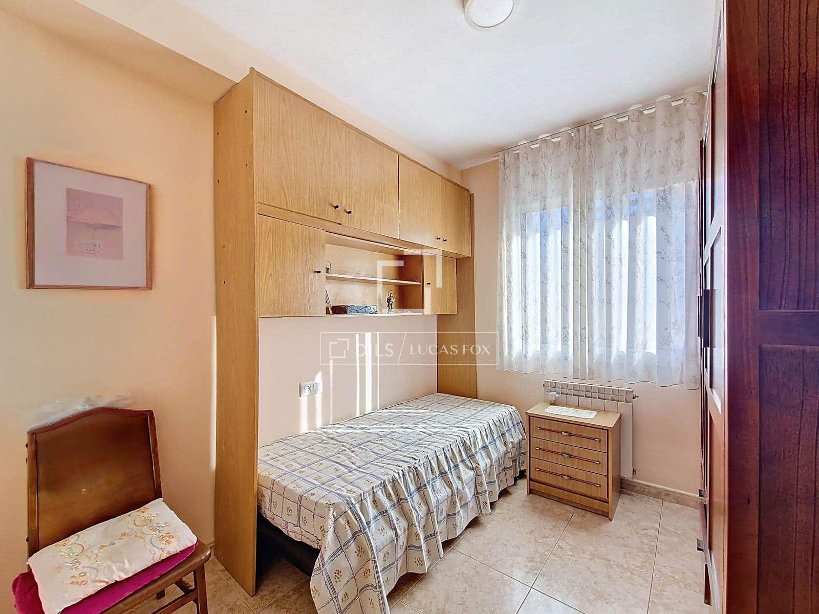 5 Zimmer Villa zu verkaufen in Vilanova i la Geltru mit Garage - 335.000 € (Ref: 9466174)