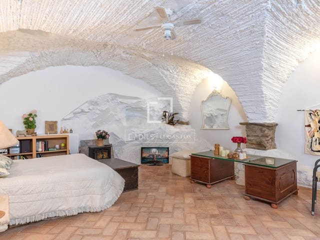 Finca/Casa Rural de 4 habitaciones en El Port de la Selva en venta - 495.000 € (Ref: 9467772)