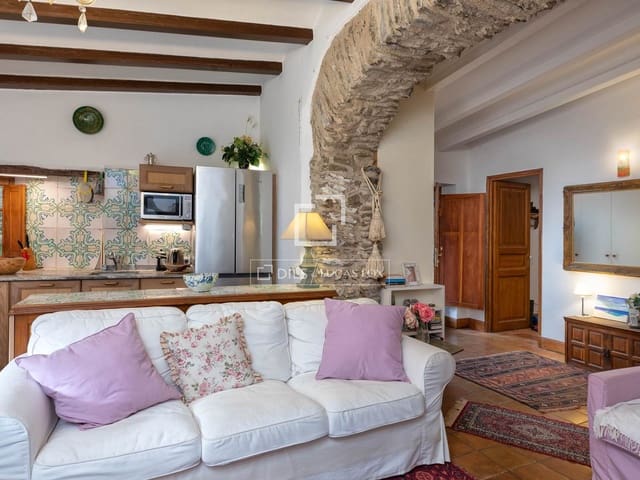 Finca/Casa Rural de 4 habitaciones en El Port de la Selva en venta - 495.000 € (Ref: 9467772)