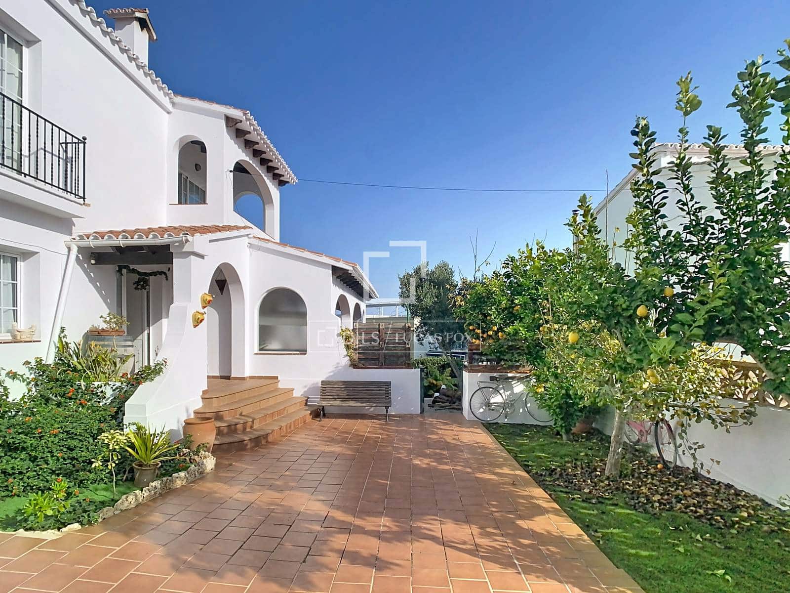 5 chambre Villa/Maison à vendre à Es Castell avec piscine garage - 745 000 € (Ref: 9467848)