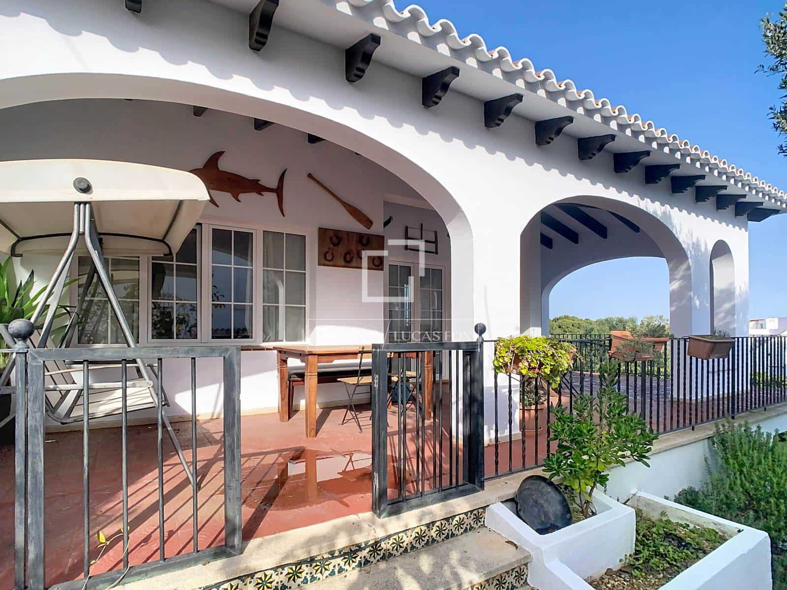 5 chambre Villa/Maison à vendre à Es Castell avec piscine garage - 745 000 € (Ref: 9467848)