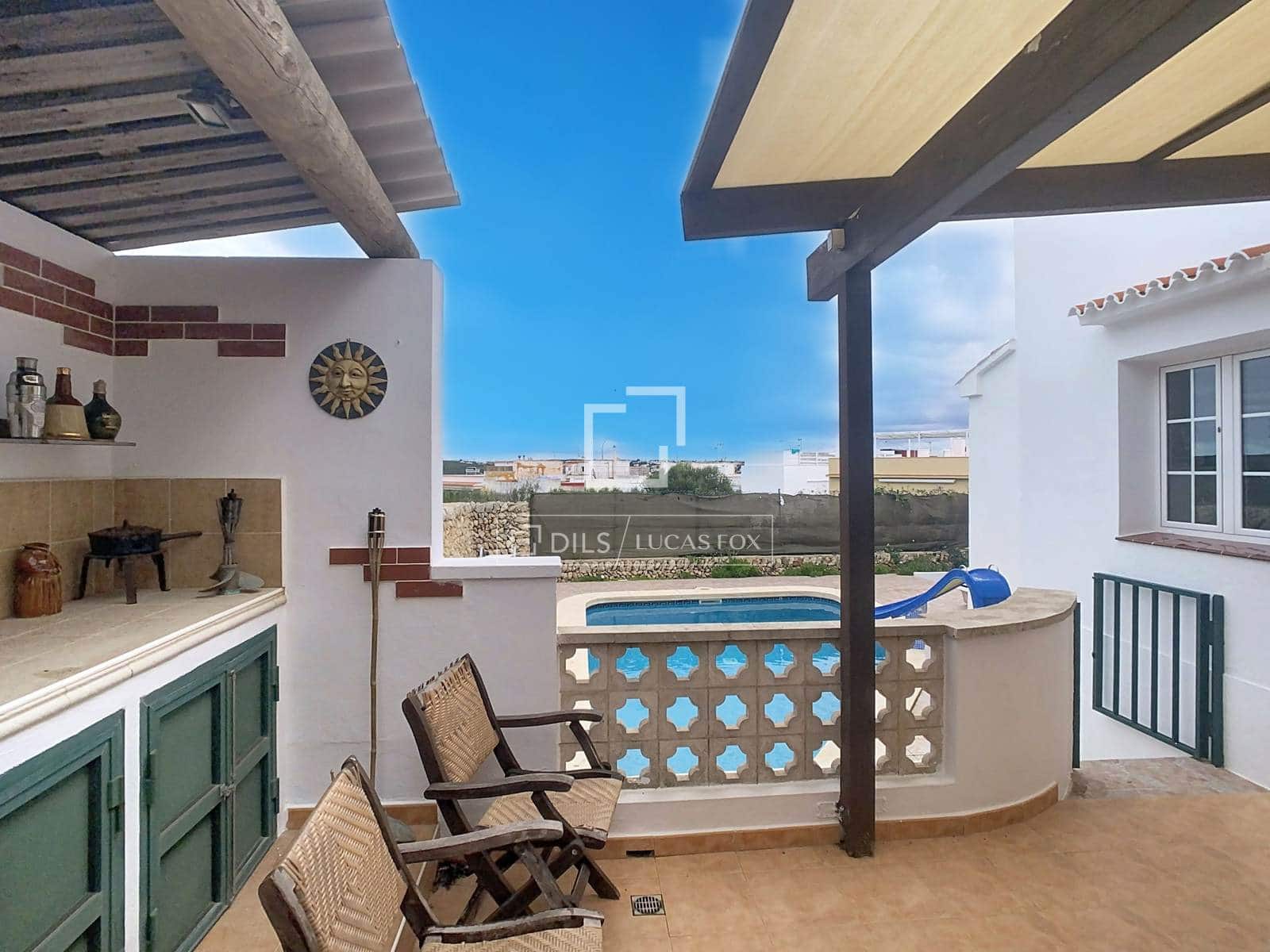 5 chambre Villa/Maison à vendre à Es Castell avec piscine garage - 745 000 € (Ref: 9467848)