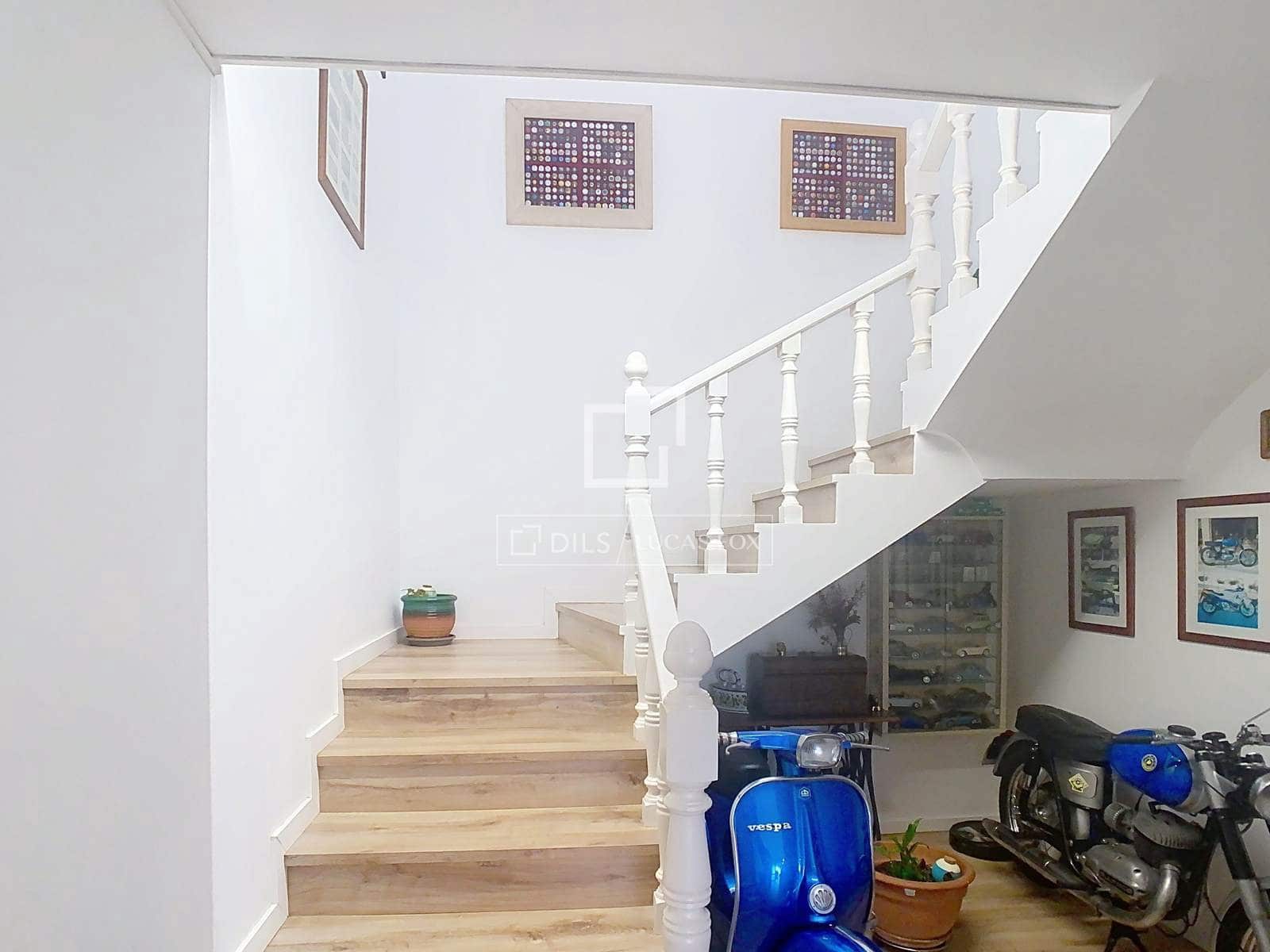 5 chambre Villa/Maison à vendre à Es Castell avec piscine garage - 745 000 € (Ref: 9467848)