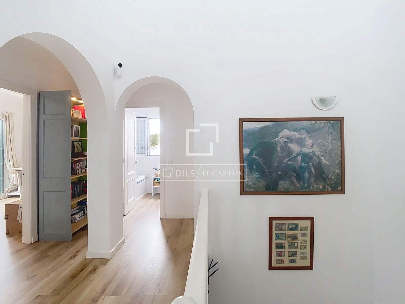 5 chambre Villa/Maison à vendre à Es Castell avec piscine garage - 745 000 € (Ref: 9467848)