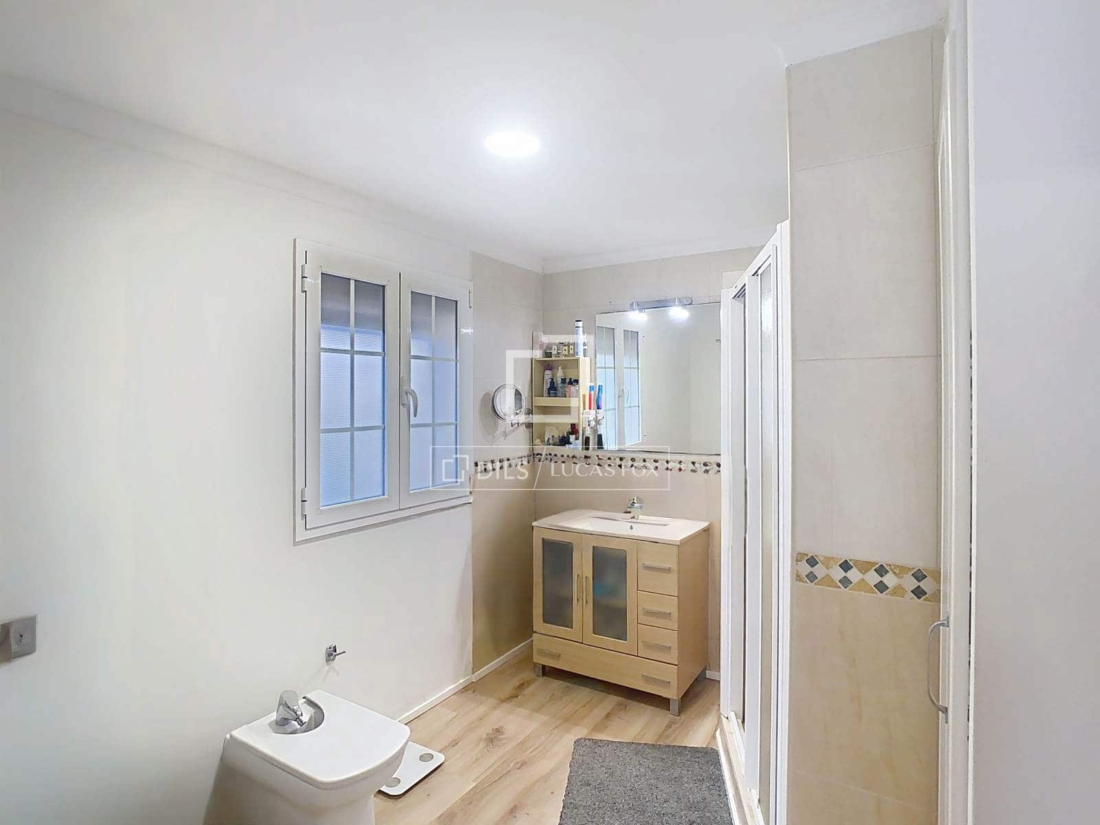 5 chambre Villa/Maison à vendre à Es Castell avec piscine garage - 745 000 € (Ref: 9467848)