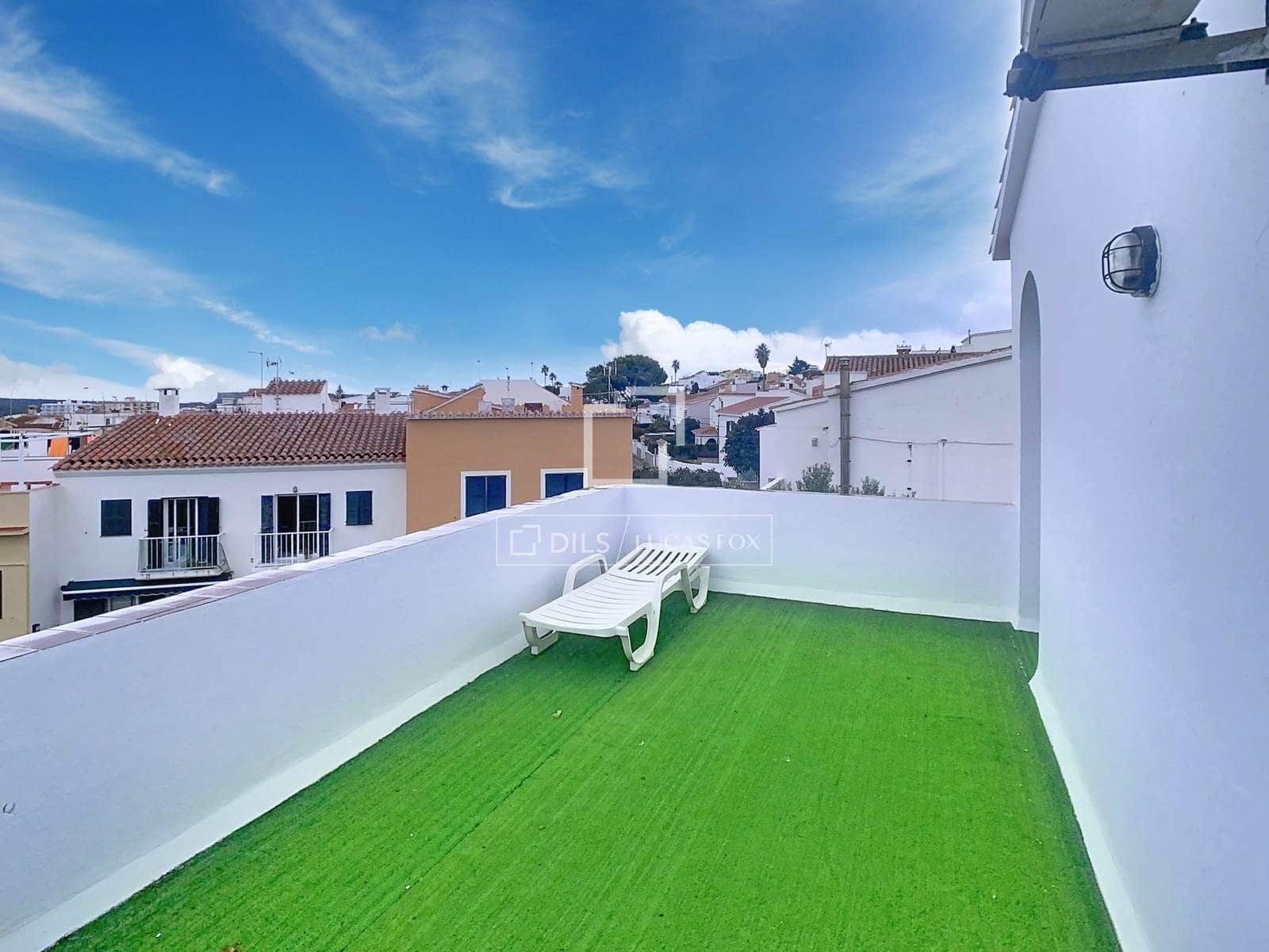 5 chambre Villa/Maison à vendre à Es Castell avec piscine garage - 745 000 € (Ref: 9467848)