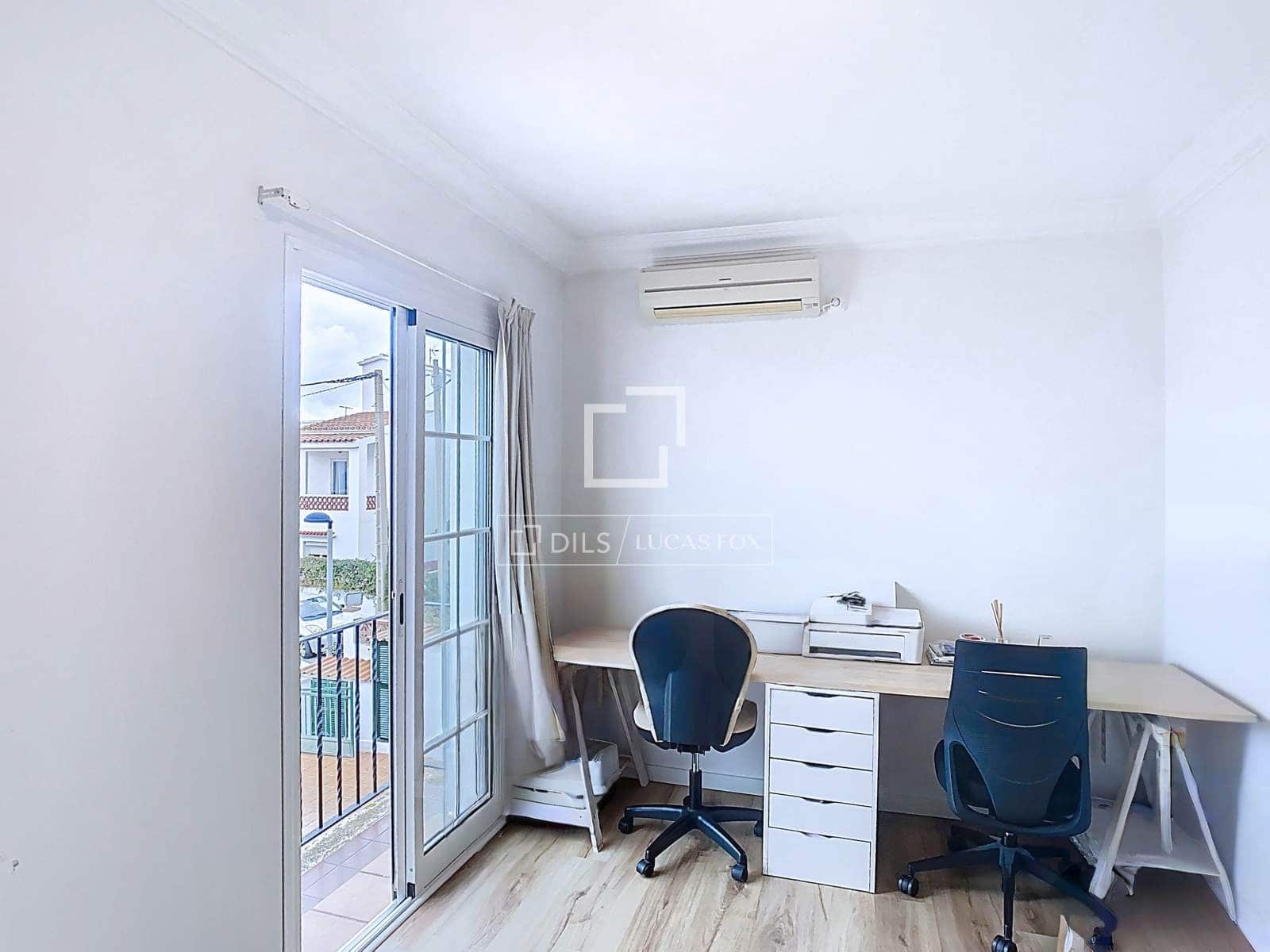 5 chambre Villa/Maison à vendre à Es Castell avec piscine garage - 745 000 € (Ref: 9467848)