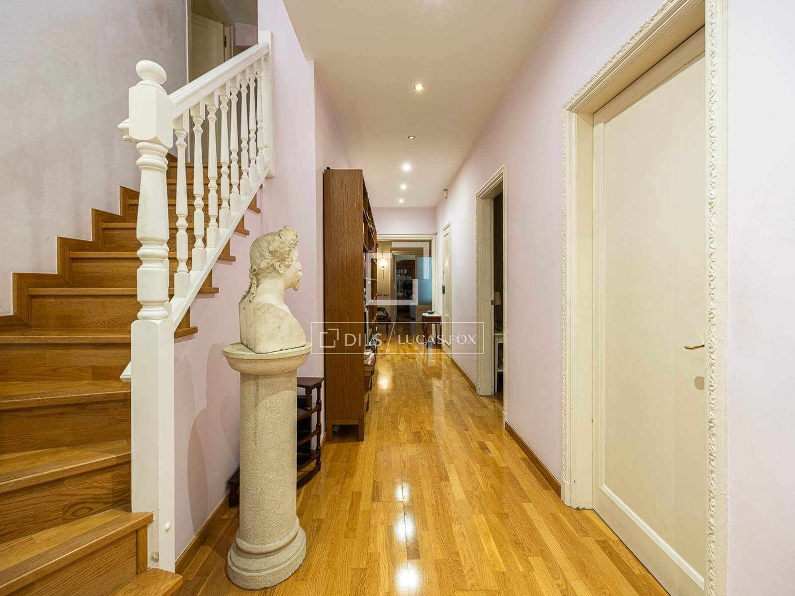 6 slaapkamer Appartement te koop in Barcelona stad - € 1.500.000 (Ref: 9468810)