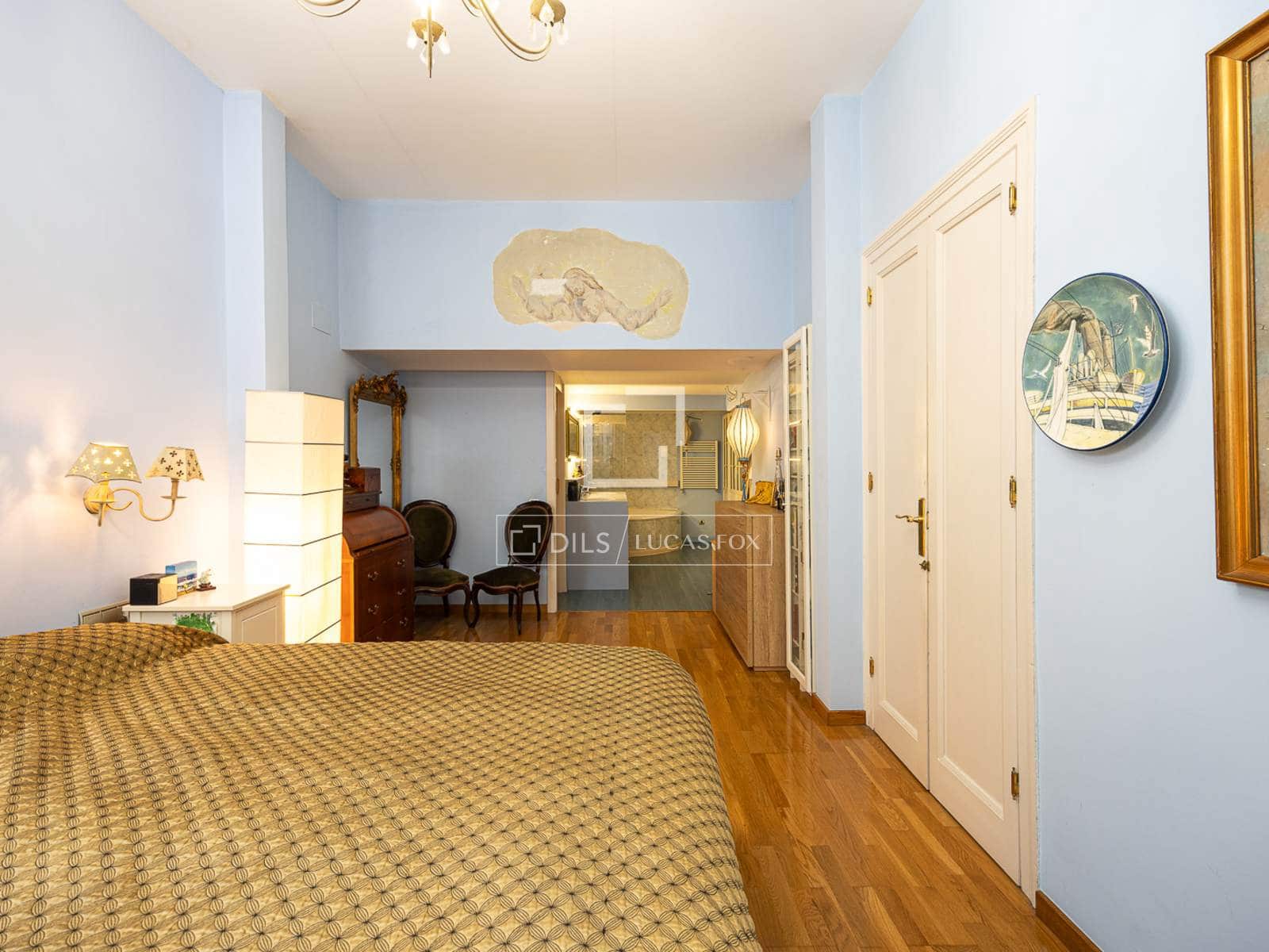 6 slaapkamer Appartement te koop in Barcelona stad - € 1.500.000 (Ref: 9468810)