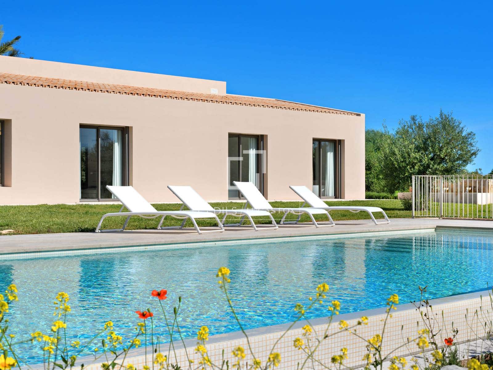 4 soveværelse Finca/Landehus til salg i Canyamel med swimmingpool garage - € 3.900.000 (Ref: 9468811)