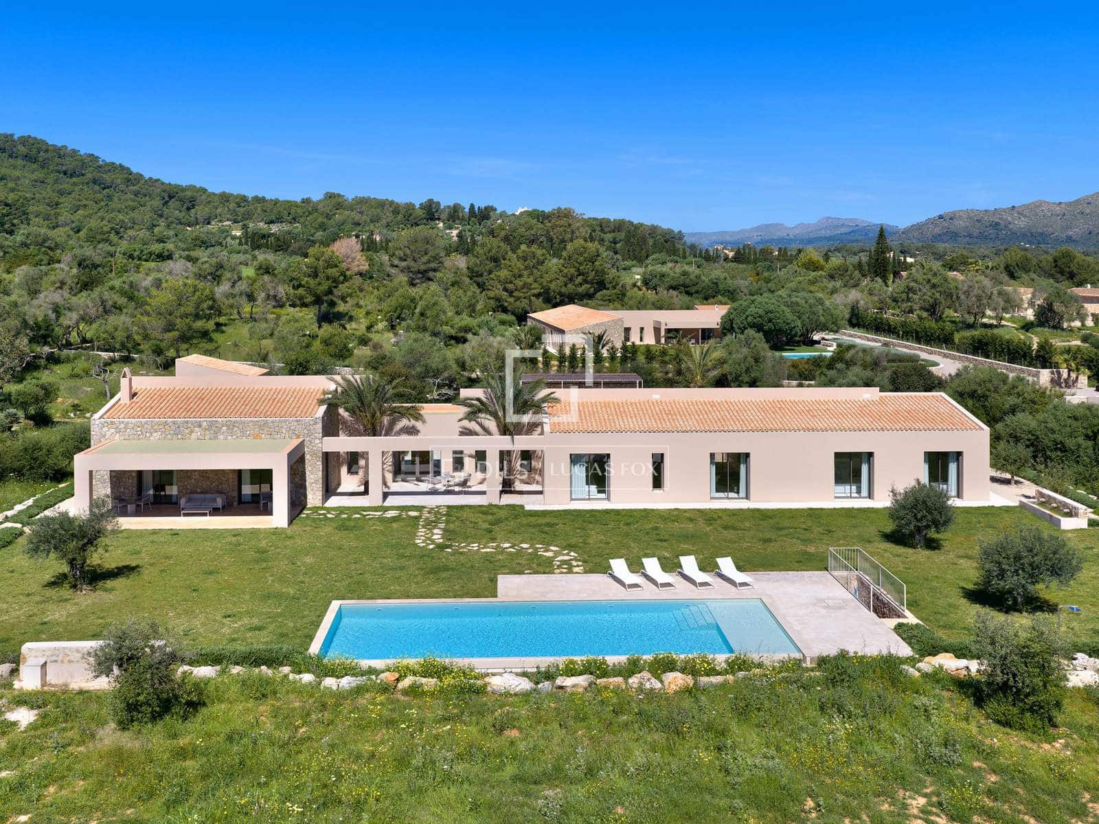 4 soveværelse Finca/Landehus til salg i Canyamel med swimmingpool garage - € 3.900.000 (Ref: 9468811)
