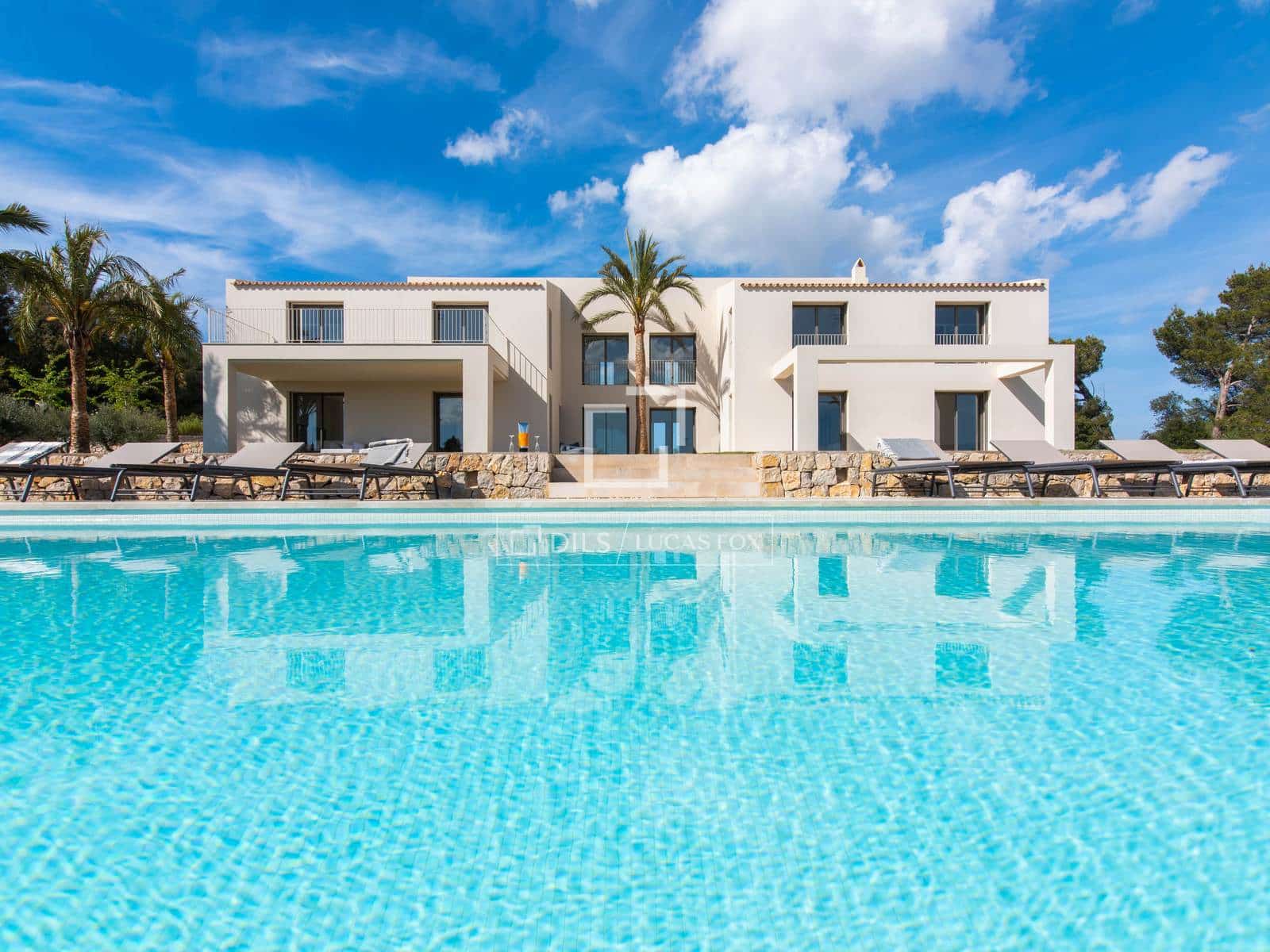 4 slaapkamer Finca/Landhuis te koop in Arta met zwembad garage - € 3.800.000 (Ref: 9468812)