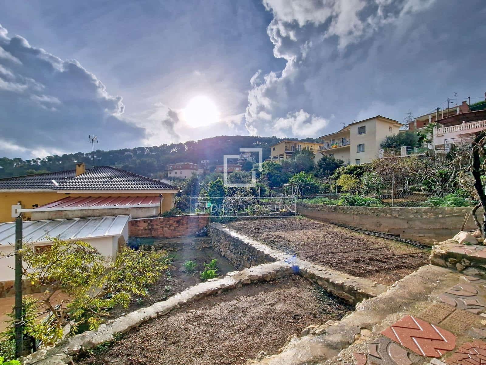 5 soverom Finca/Herregård til salgs i Cubelles med garasje - € 330 000 (Ref: 9468813)