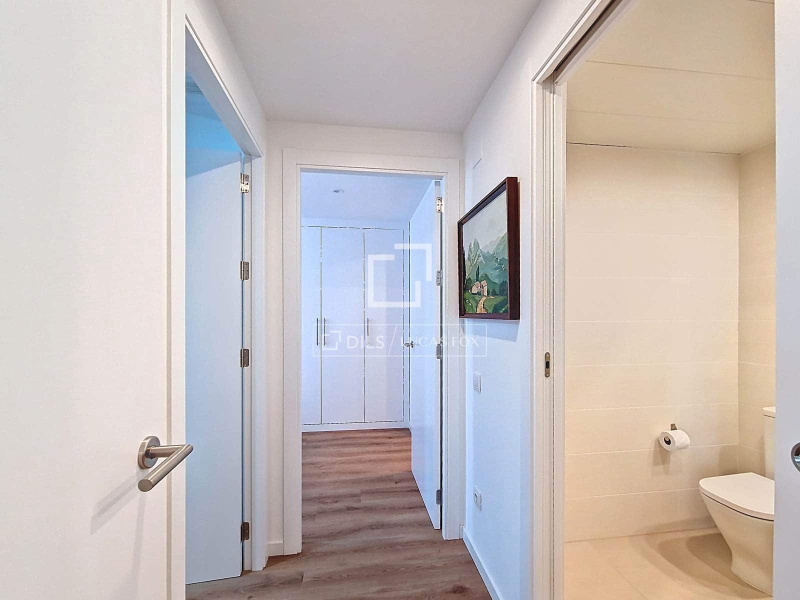 2 bedroom Apartment for sale in Vilanova i la Geltru with pool - € 449,900 (Ref: 9469885)