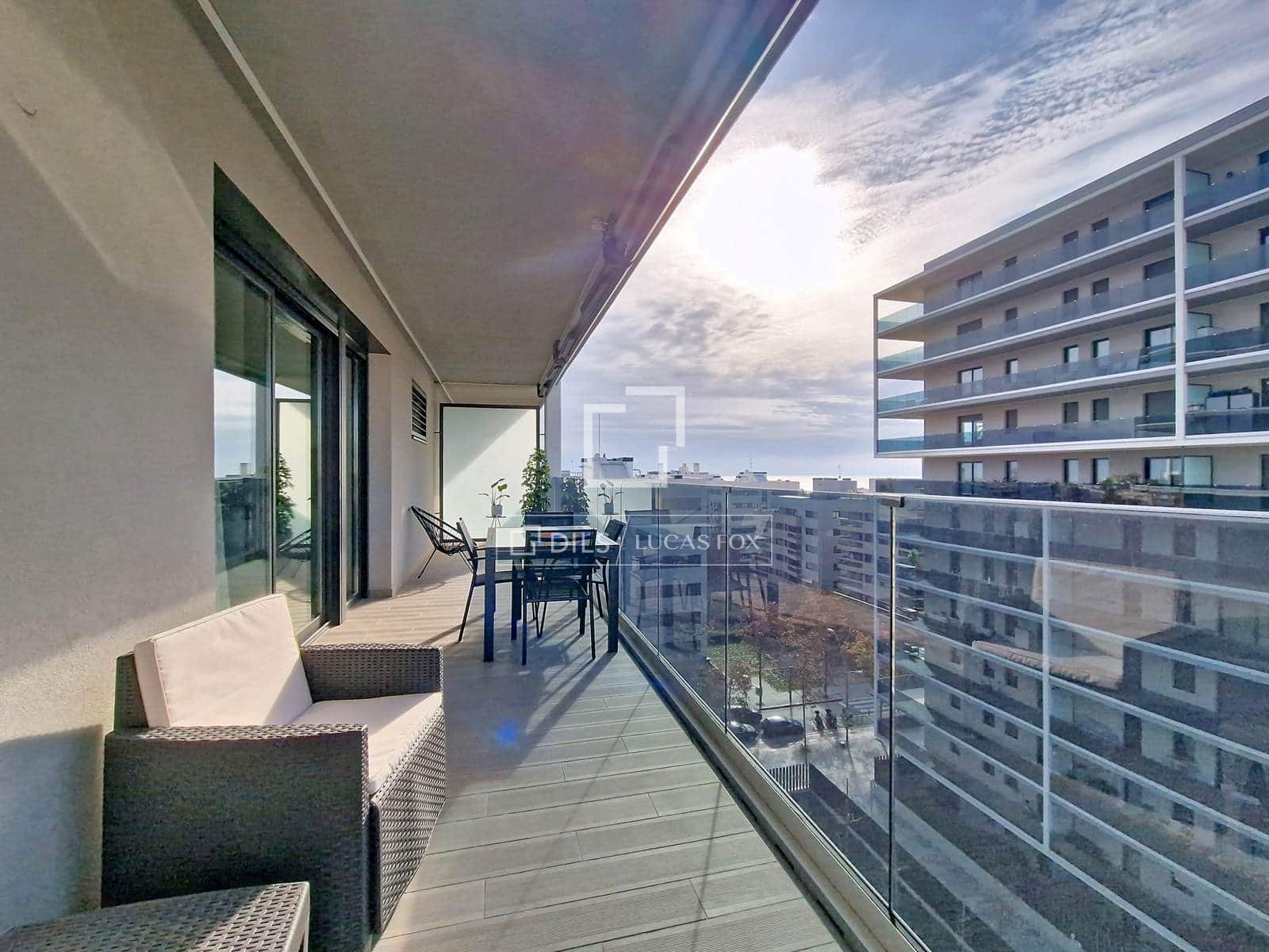 2 bedroom Apartment for sale in Vilanova i la Geltru with pool - € 449,900 (Ref: 9469885)