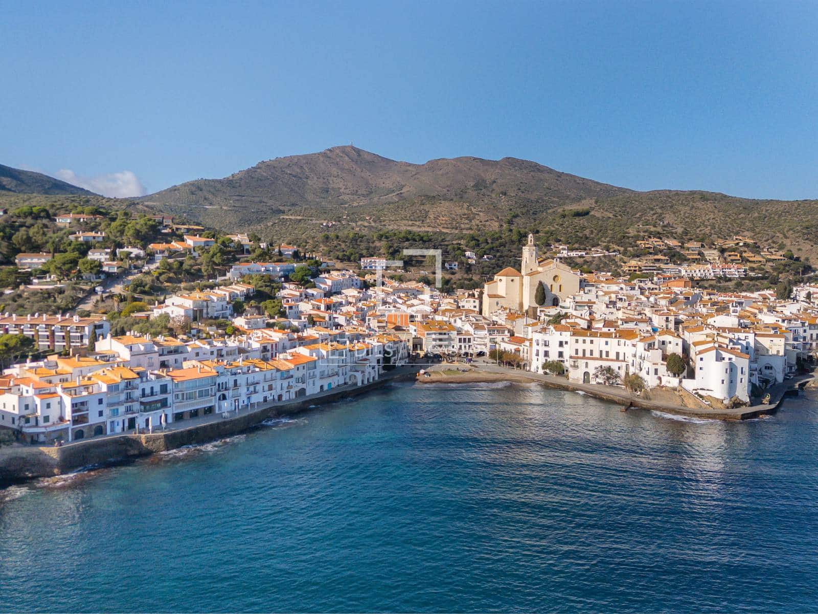 3 soveværelse Villa til salg i Cadaques - € 1.850.000 (Ref: 9469886)