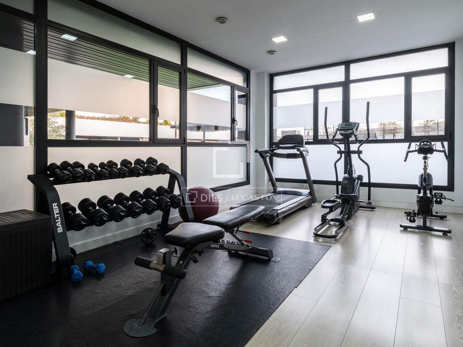 4 chambre Appartement à vendre à Madrid ville avec piscine garage - 1 200 000 € (Ref: 9469980)