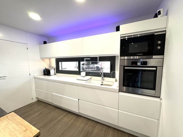 Villa/Maison de 3 chambres à louer à Muchamiel / Mutxamel avec piscine - 3 500 € (Ref: 9469981)