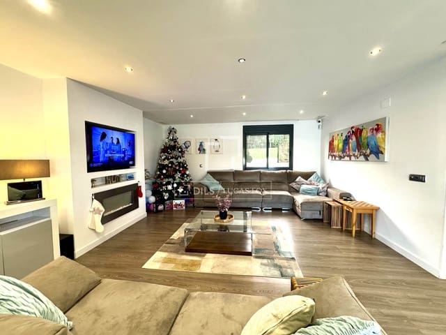 Villa/Maison de 3 chambres à louer à Muchamiel / Mutxamel avec piscine - 3 500 € (Ref: 9469981)