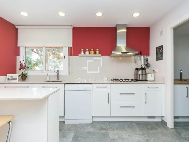 3 bedroom Apartment for sale in Gavà with pool garage - € 549,000 (Ref: 9470027)