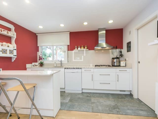 3 bedroom Apartment for sale in Gavà with pool garage - € 549,000 (Ref: 9470027)