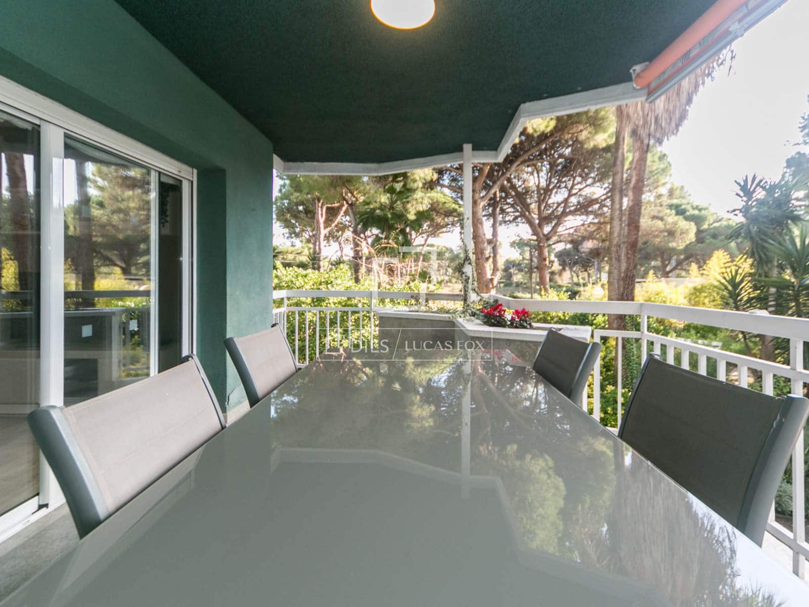 3 bedroom Apartment for sale in Gava with pool garage - € 549,000 (Ref: 9470027)