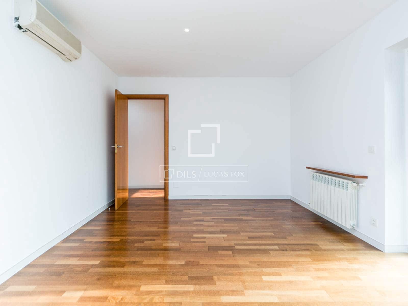 4 slaapkamer Villa te koop in Valldoreix met zwembad garage - € 1.950.000 (Ref: 9470125)