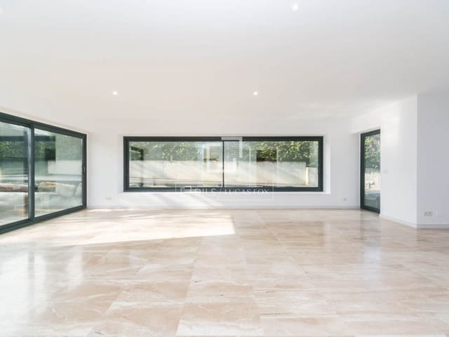 4 slaapkamer Villa te koop in Valldoreix, Sant Cugat del Vallès - € 1.950.000 (Ref: 9470125)